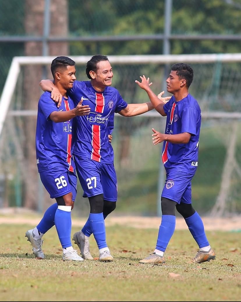 HE CLINIC TERUS BERNAFAS DALAM LIGA! TUNDUKKAN OSV UK 2-1, KEJAR RAPAT ASAWA FC DAN OBI & FRIENDS